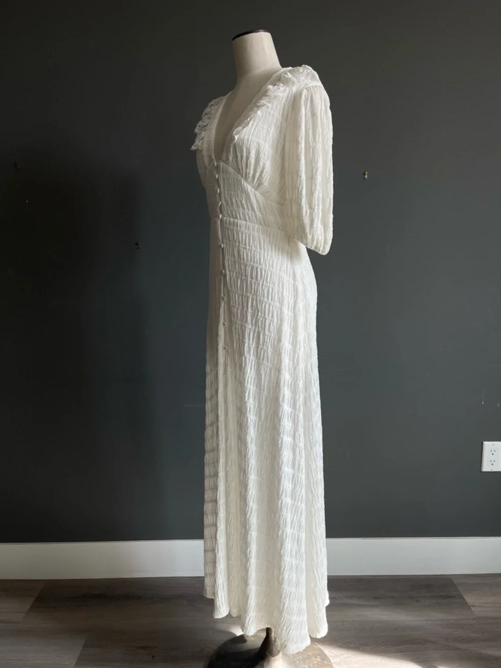 CIEBON White Textured Midi Dress Lace Trim Puff Sleeve Romantic Cottagecore Soft - Picture 3 of 5